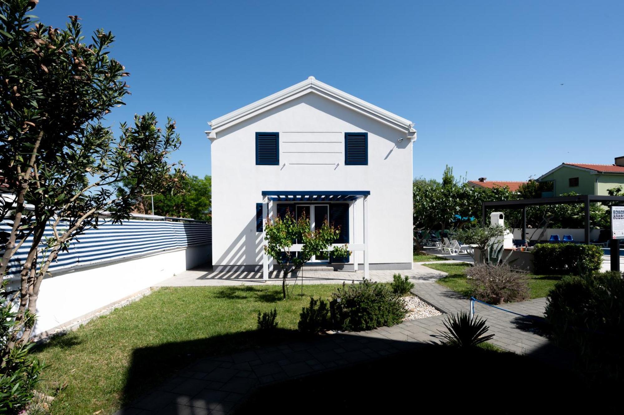Adorami Apartments Baška Eksteriør bilde